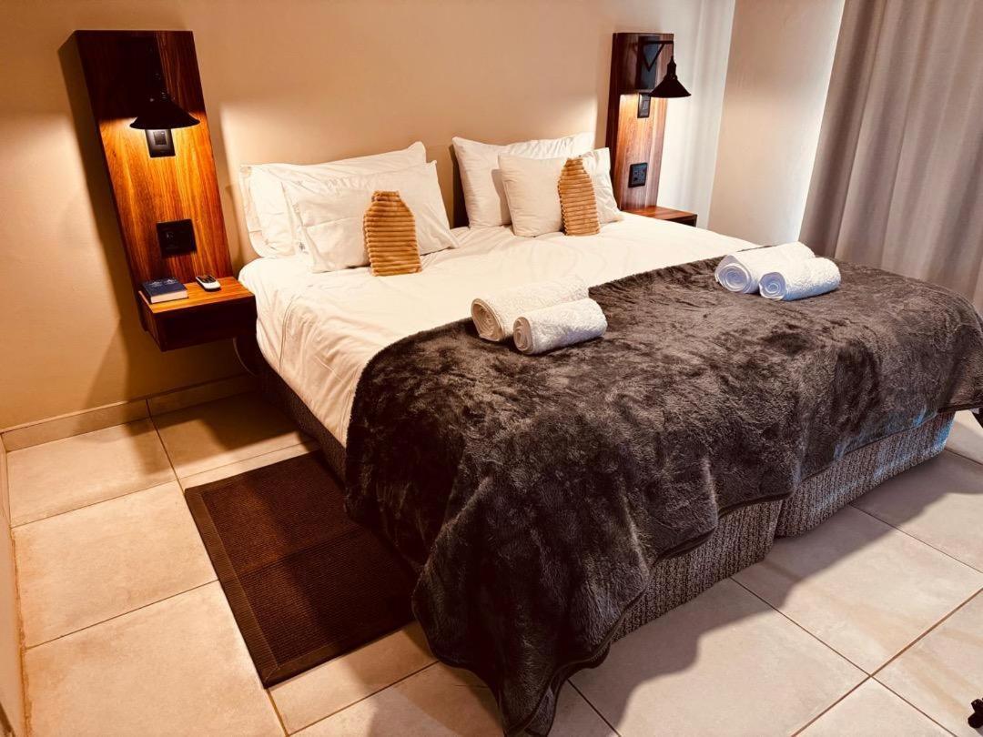 Flying Ostrich Guesthouse & Self-Catering Accommodation Mariental Oda fotoğraf