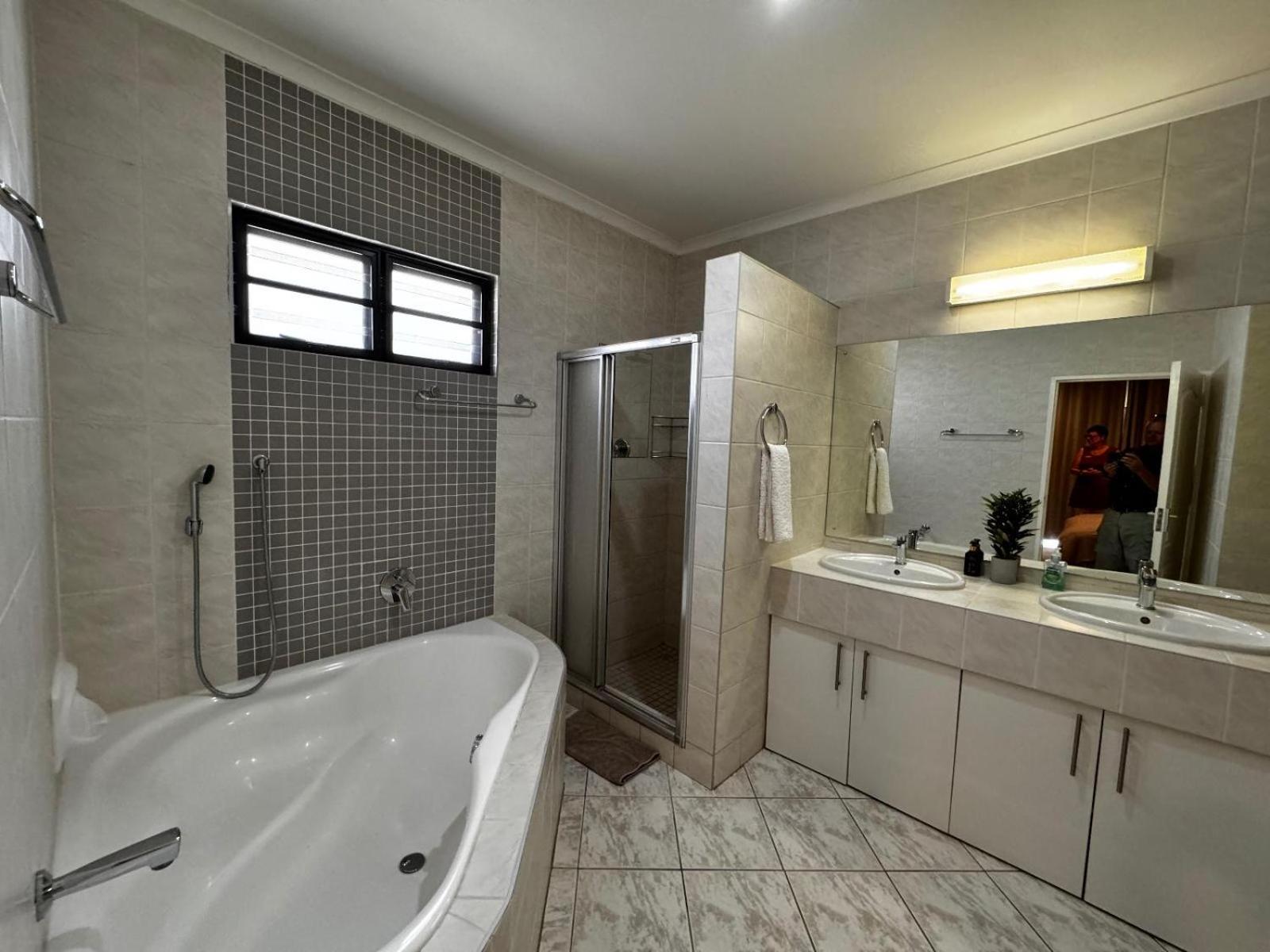 Flying Ostrich Guesthouse & Self-Catering Accommodation Mariental Oda fotoğraf