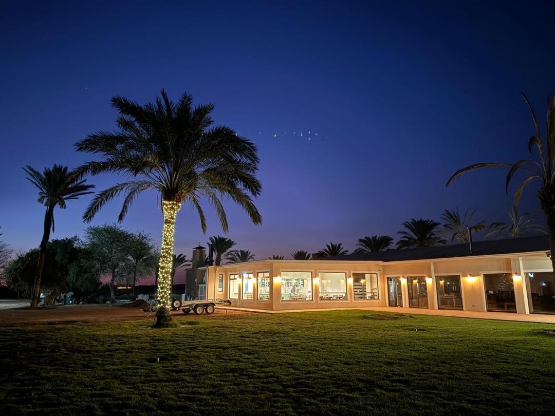 Flying Ostrich Guesthouse & Self-Catering Accommodation Mariental Dış mekan fotoğraf